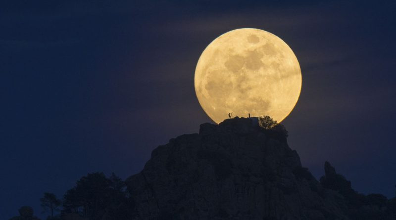 Trouver l'homme dans la lune