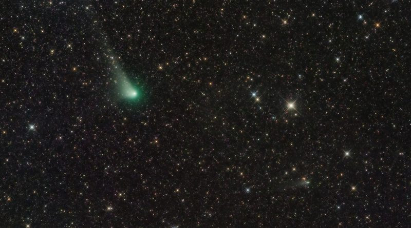 Deux comètes dans le ciel du sud